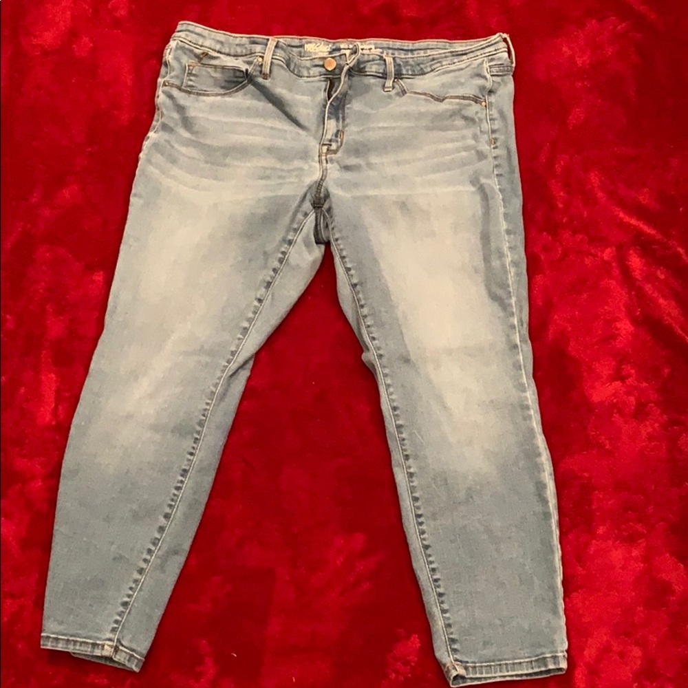 Mossimo Mid-Rise Light Blue Jeggings